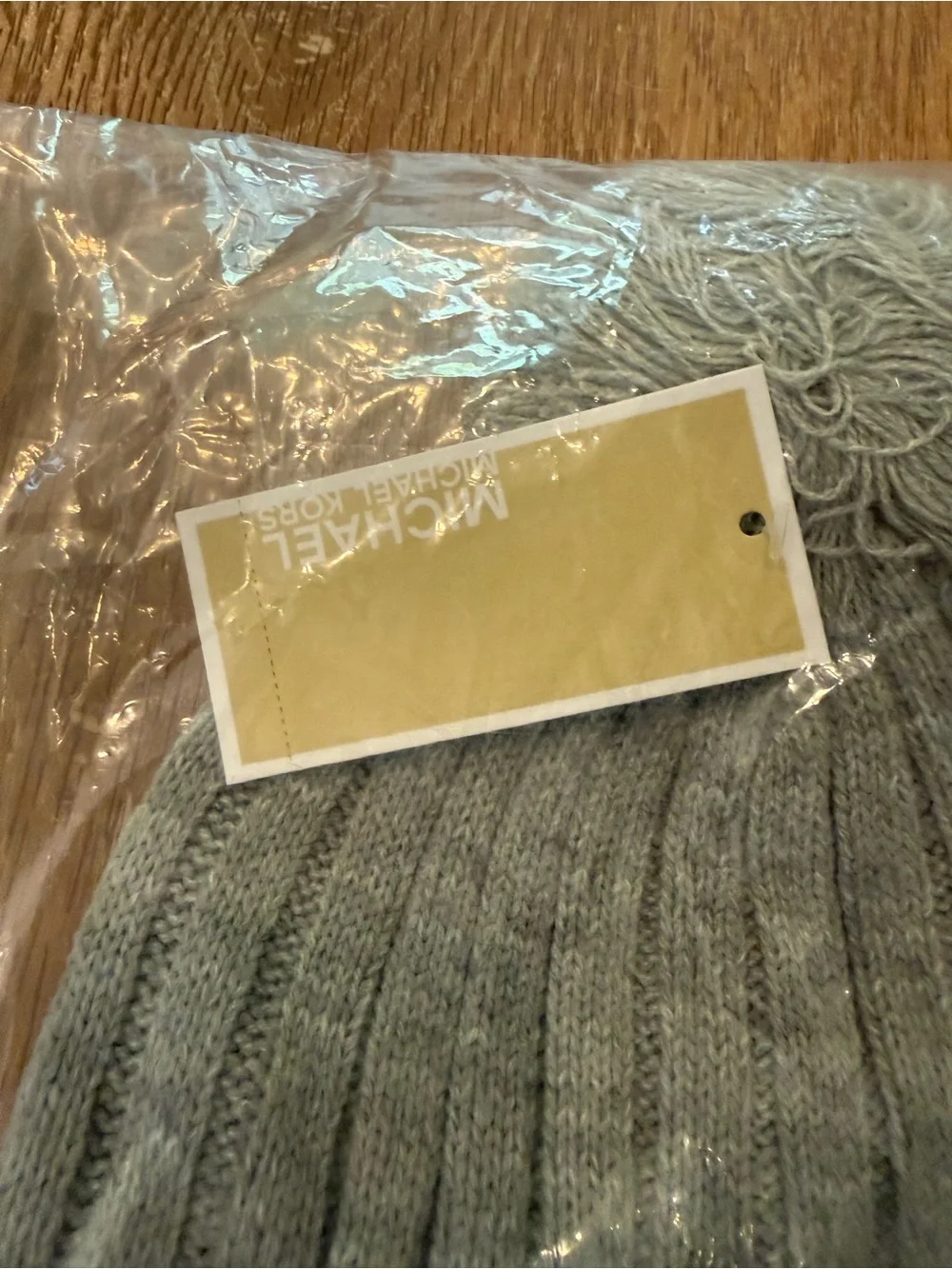 NWT Micheal Kors Pom Pom Beanie Hat-Gray one size